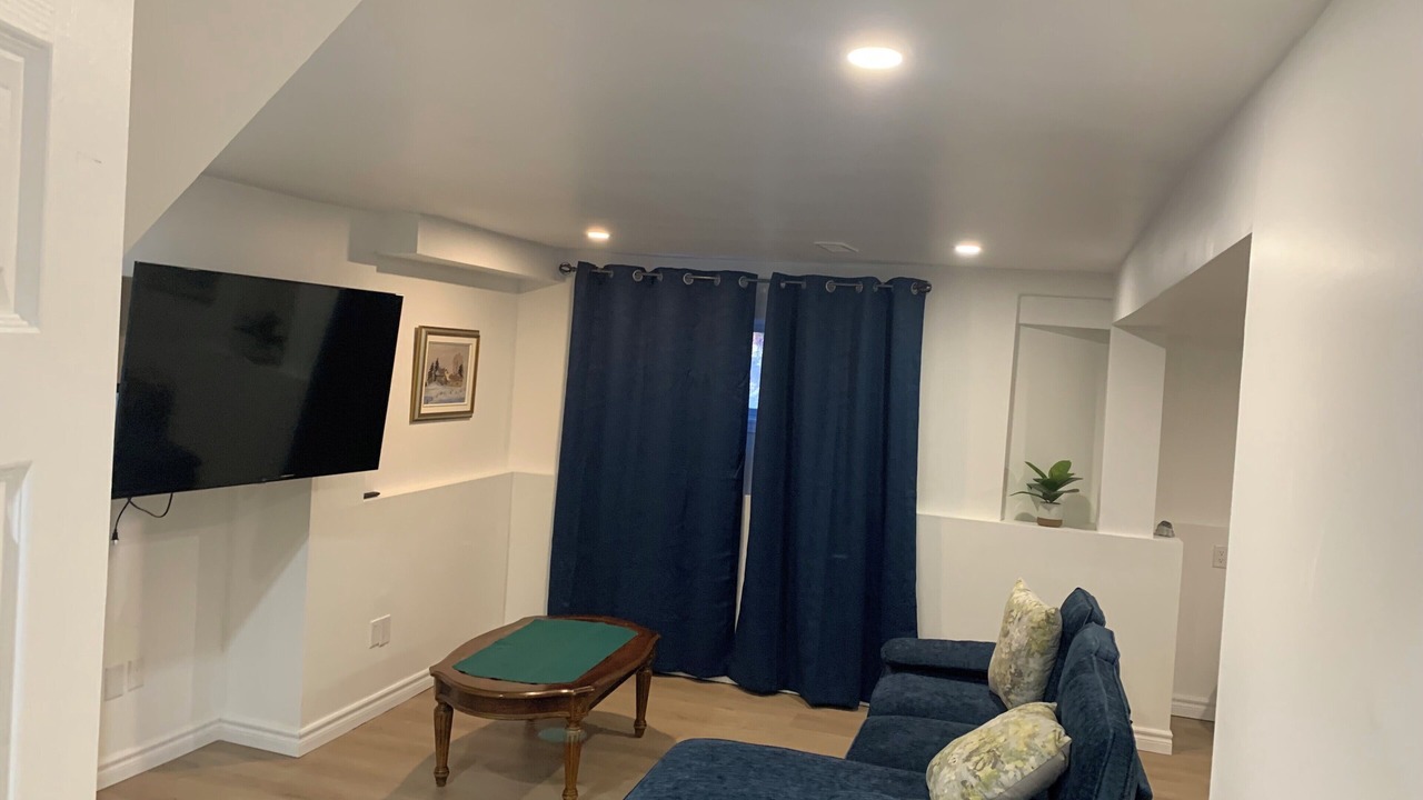 Photo of Livingroom in Ajax
