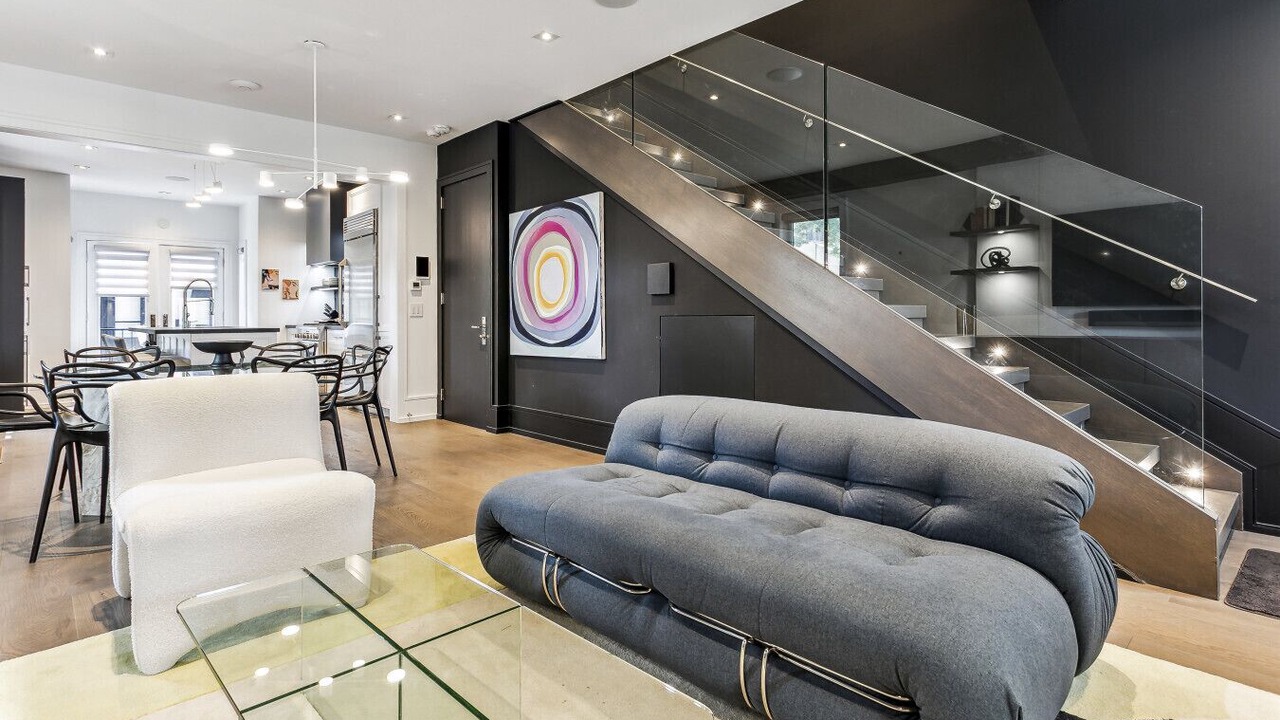 Photo of Livingroom in Midtown Toronto