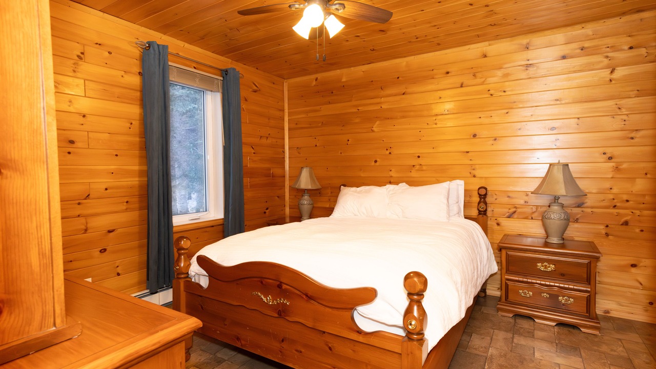 Photo of Bedroom in Unorganized Thunder Bay District