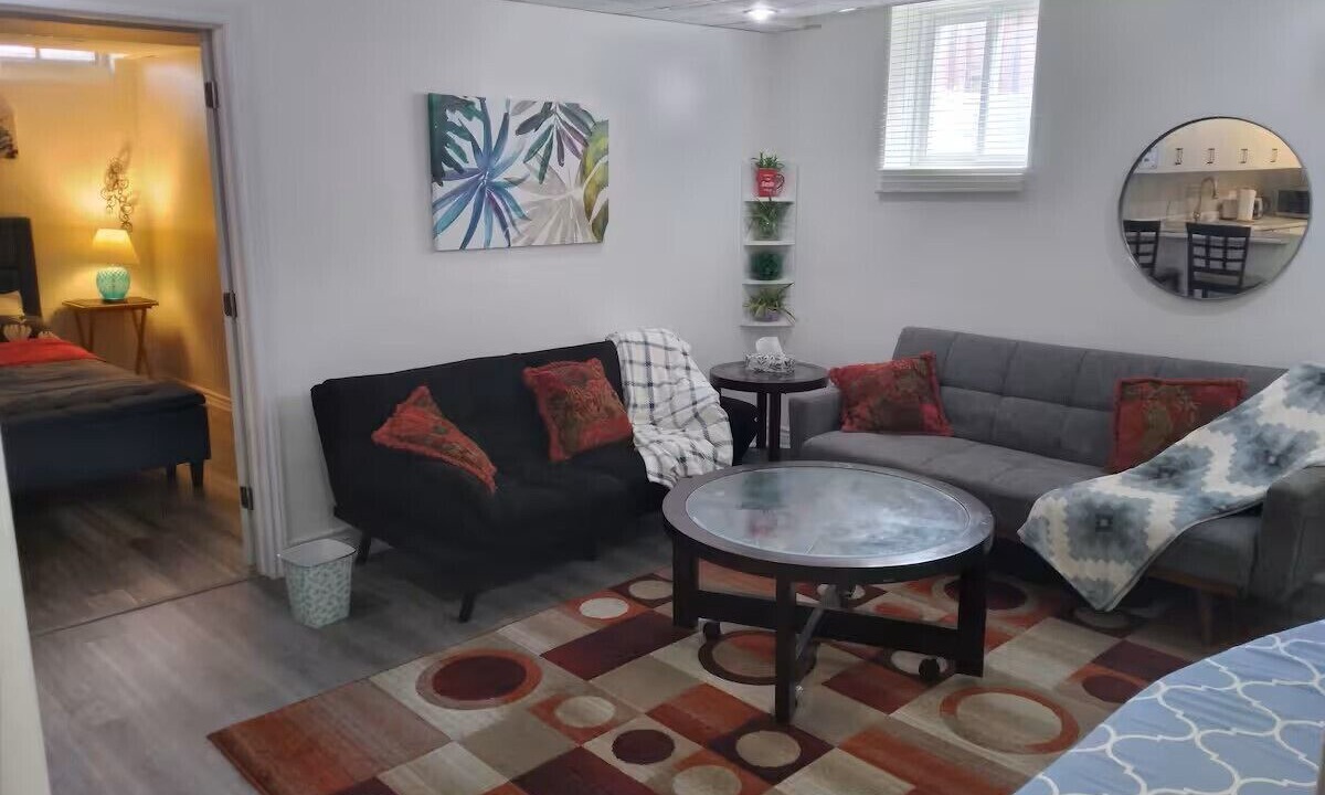 Photo of Livingroom in Meadowvale Village