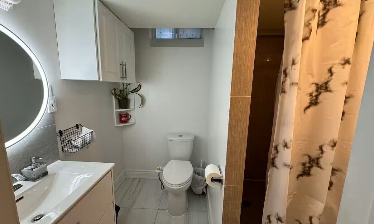 Photo of Bathroom in Meadowvale Village