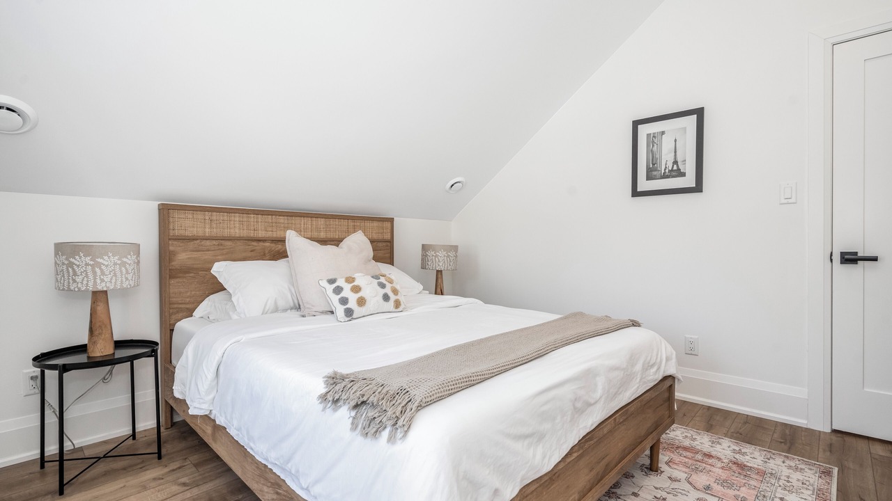 Photo of Bedroom in Cumberland Beach