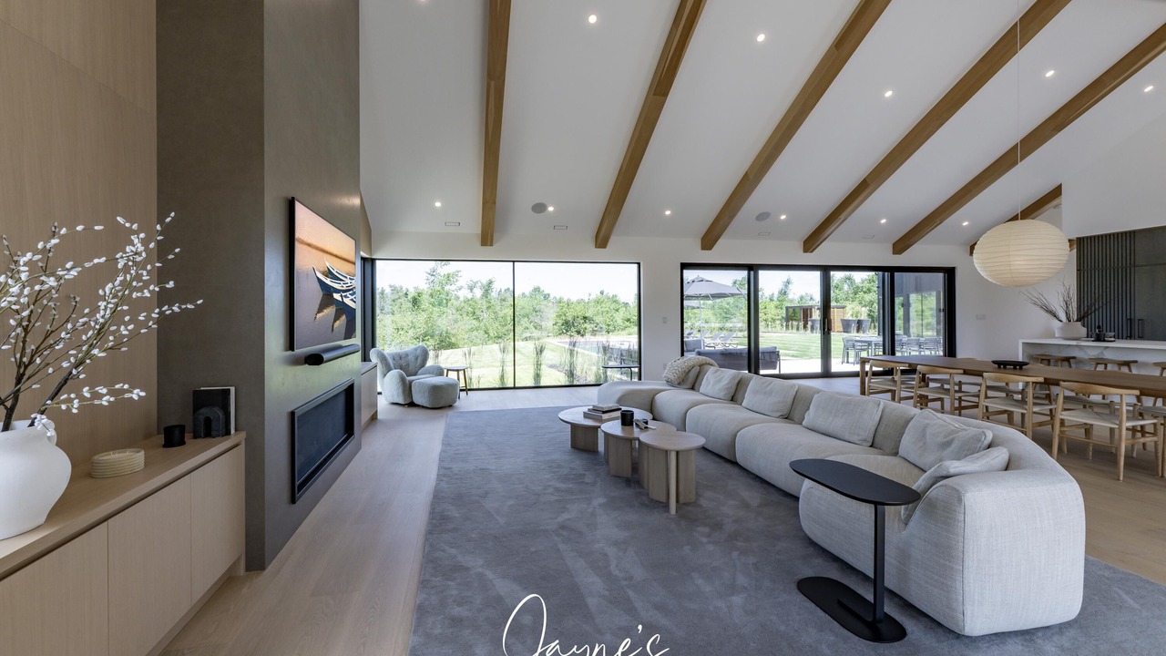 Photo of Livingroom in Mulmur