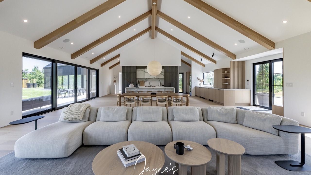 Photo of Livingroom in Mulmur