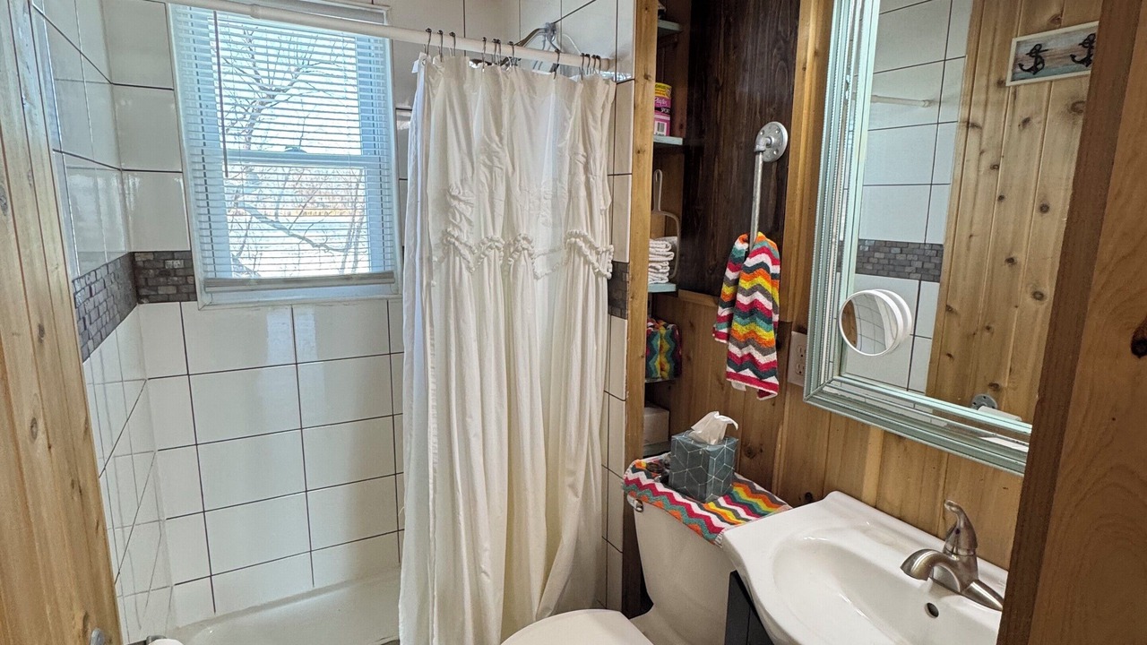 Photo of Bathroom in Richwood