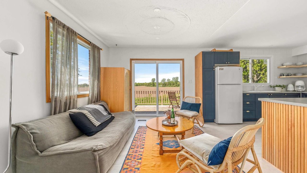 Photo of Livingroom in Picton