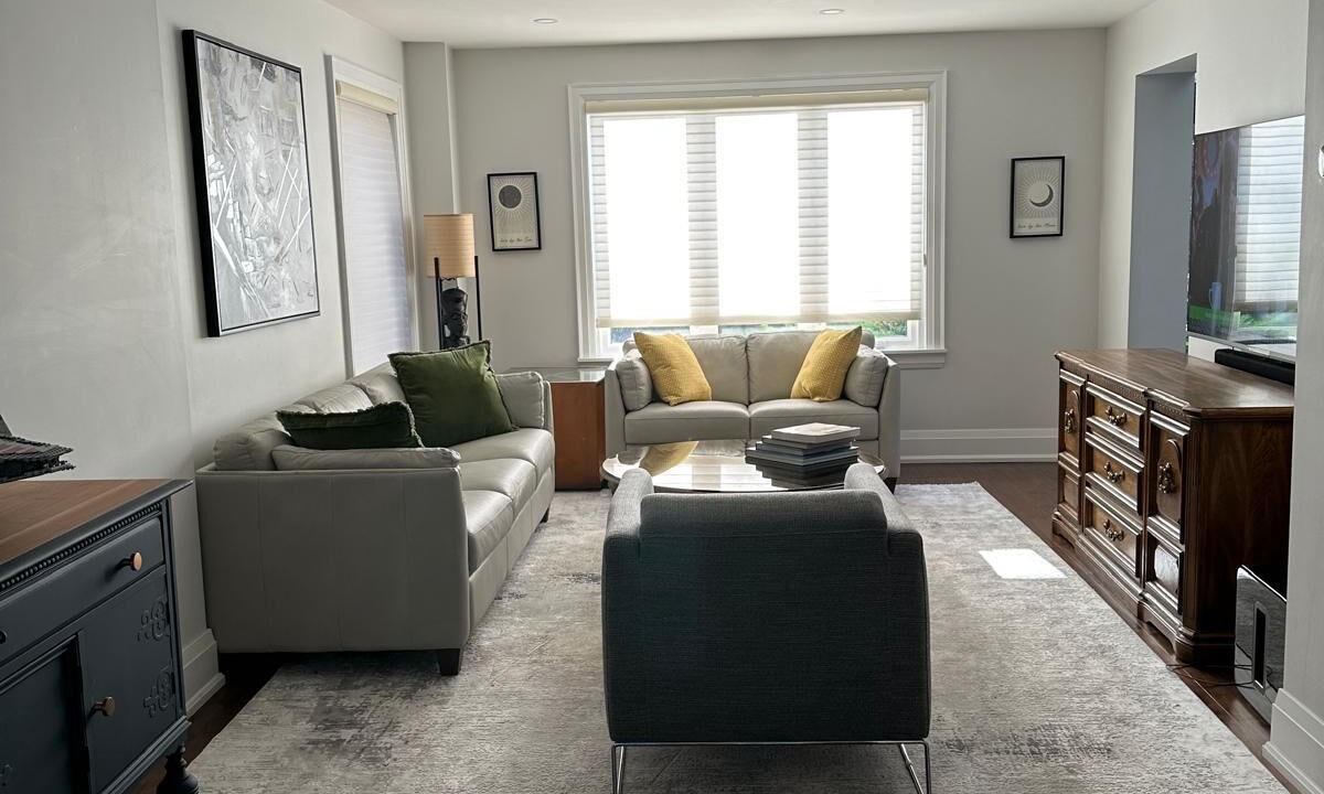 Photo of Livingroom in Lakeview