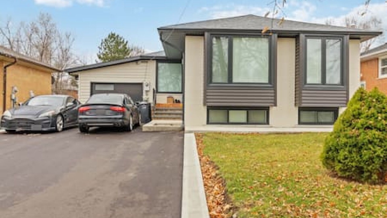 Photo of Outdoor in Clarkson-Lorne Park