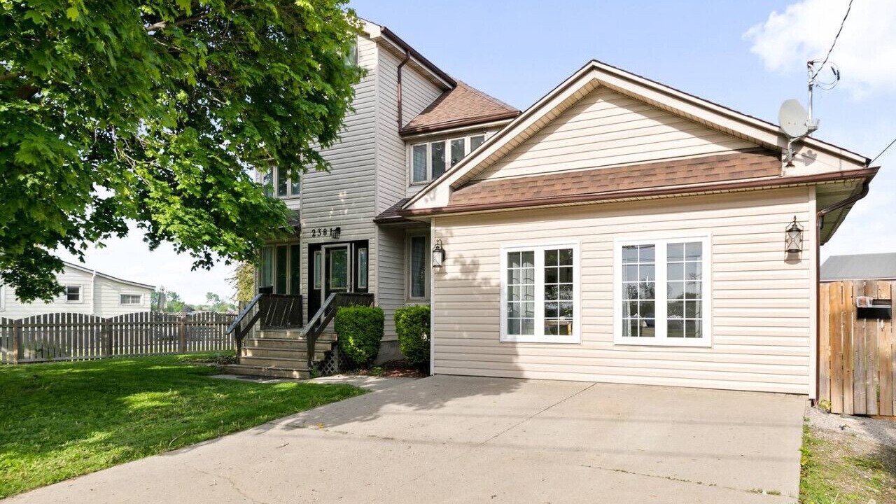 Photo of Outdoor in LaSalle