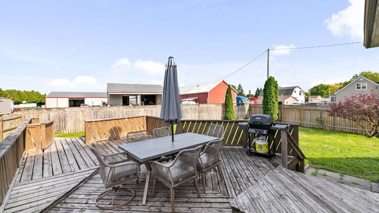 Photo of Outdoor in LaSalle