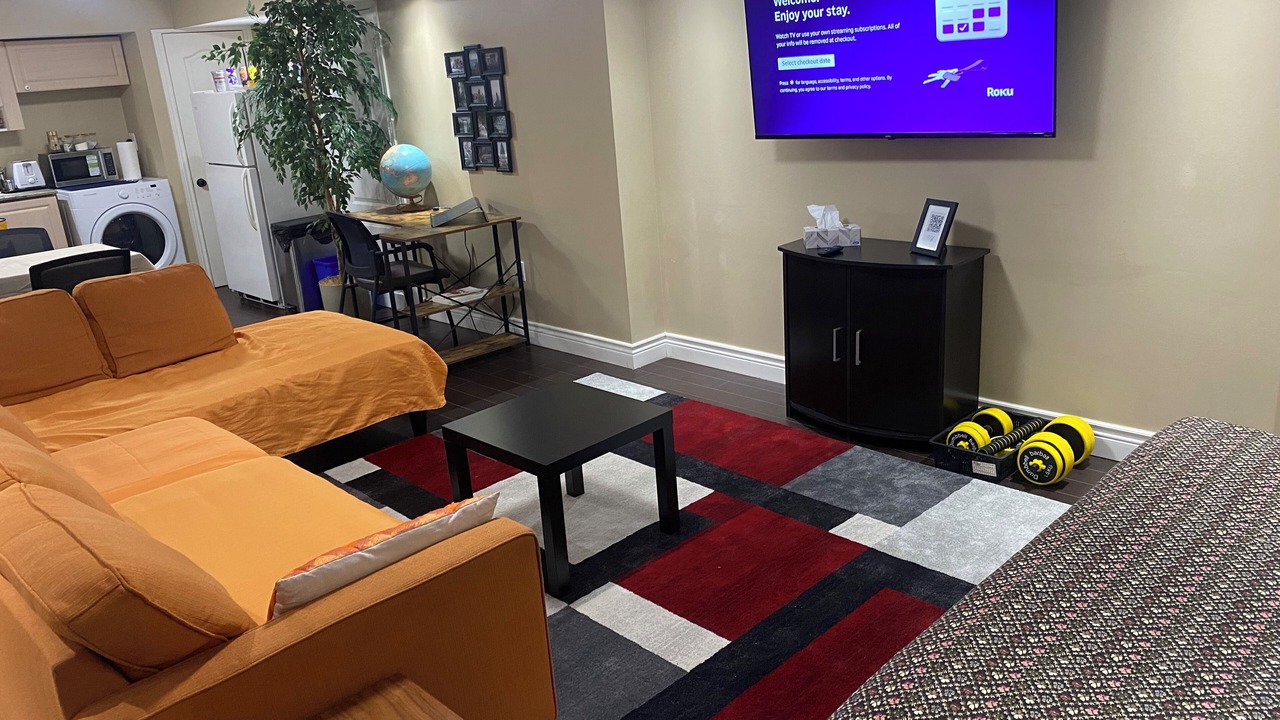 Photo of Livingroom in Meadowvale Village