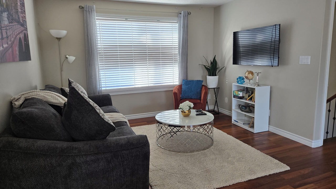 Photo of Livingroom in Belleville