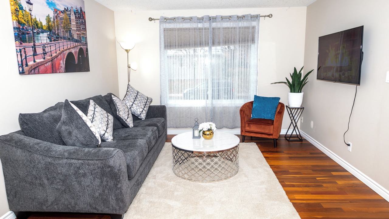 Photo of Livingroom in Belleville