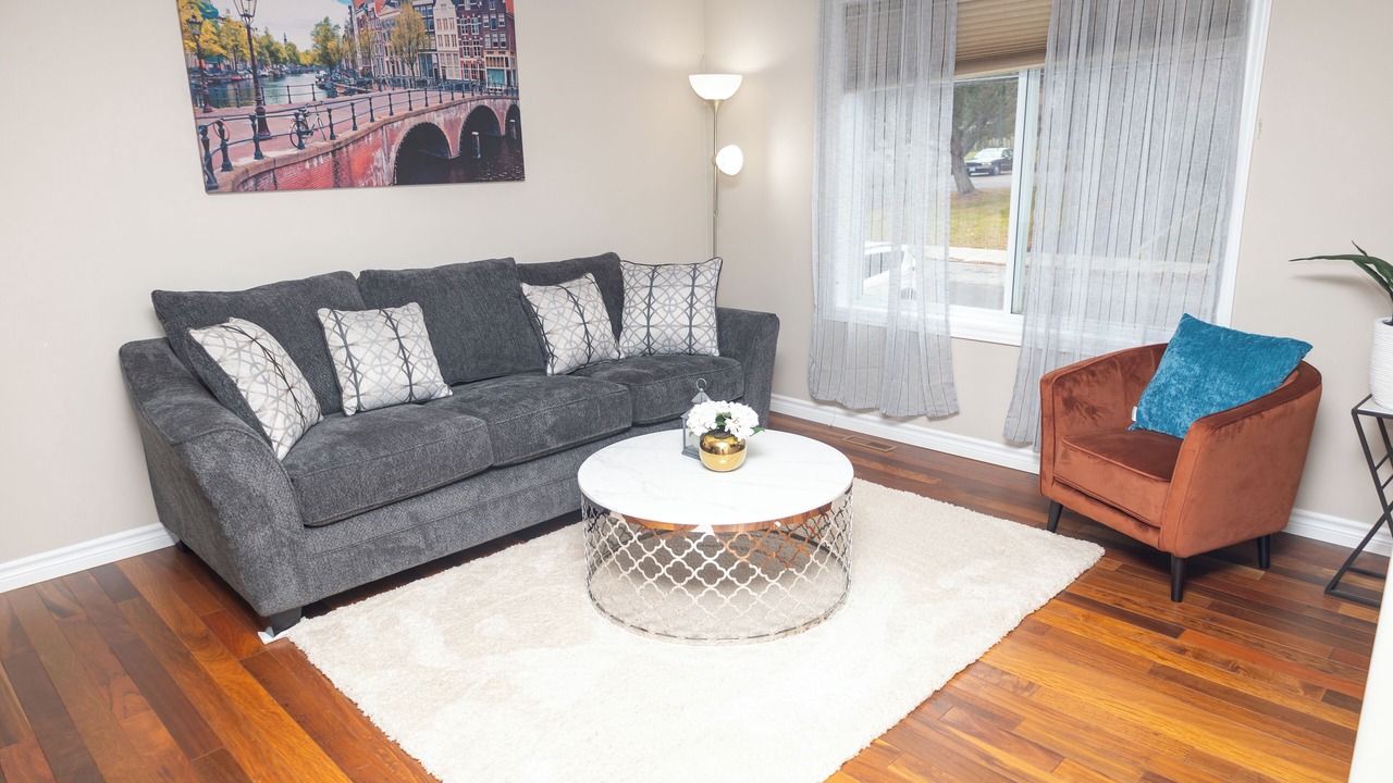 Photo of Livingroom in Belleville
