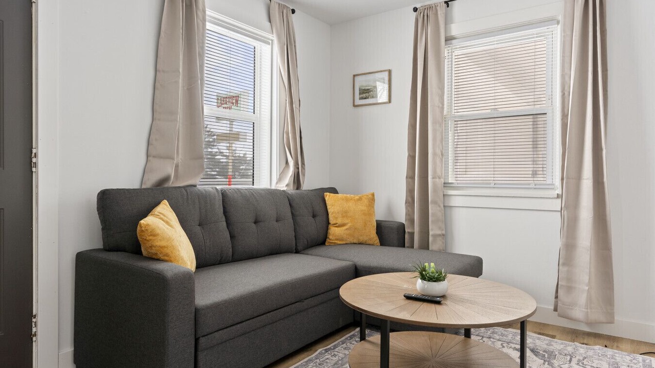 Photo of Livingroom in Walker