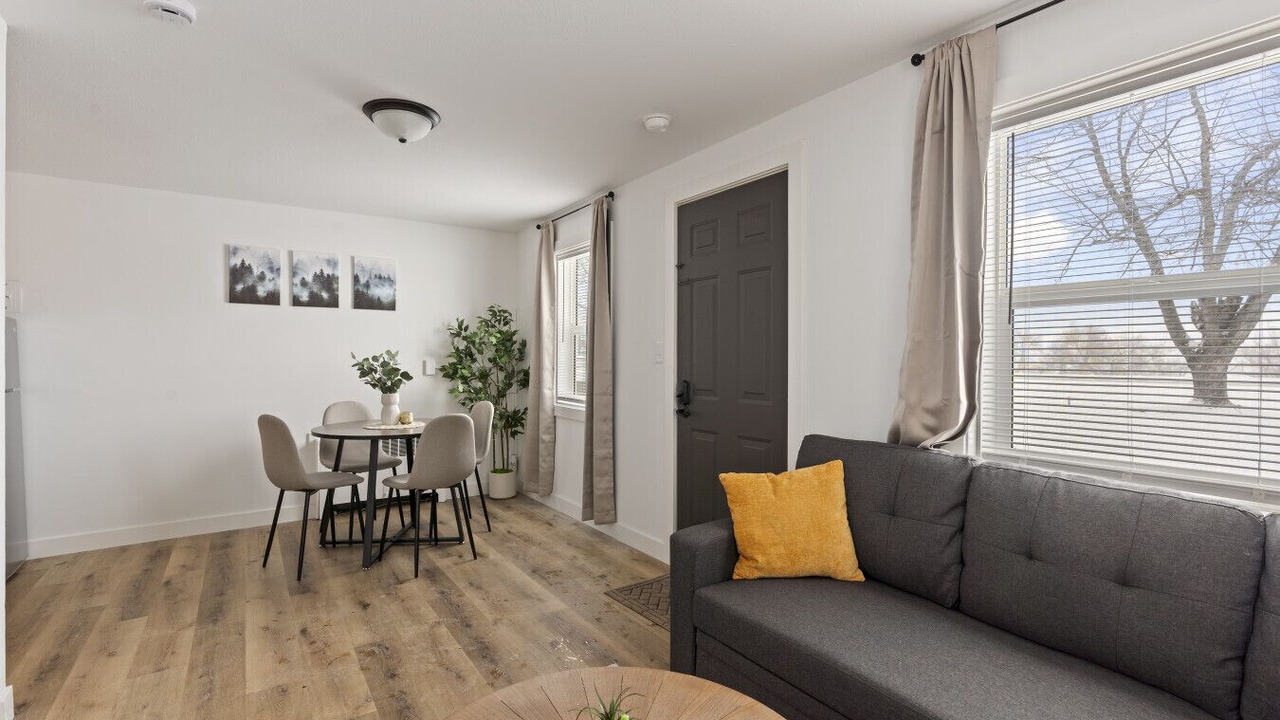 Photo of Livingroom in Walker