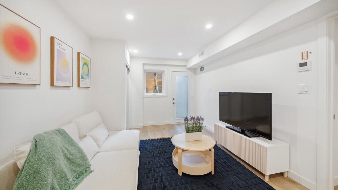 Photo of Livingroom in Midtown Toronto