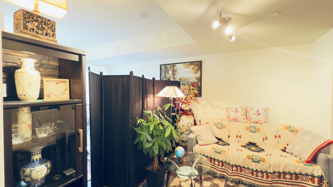 Photo of Livingroom in North York