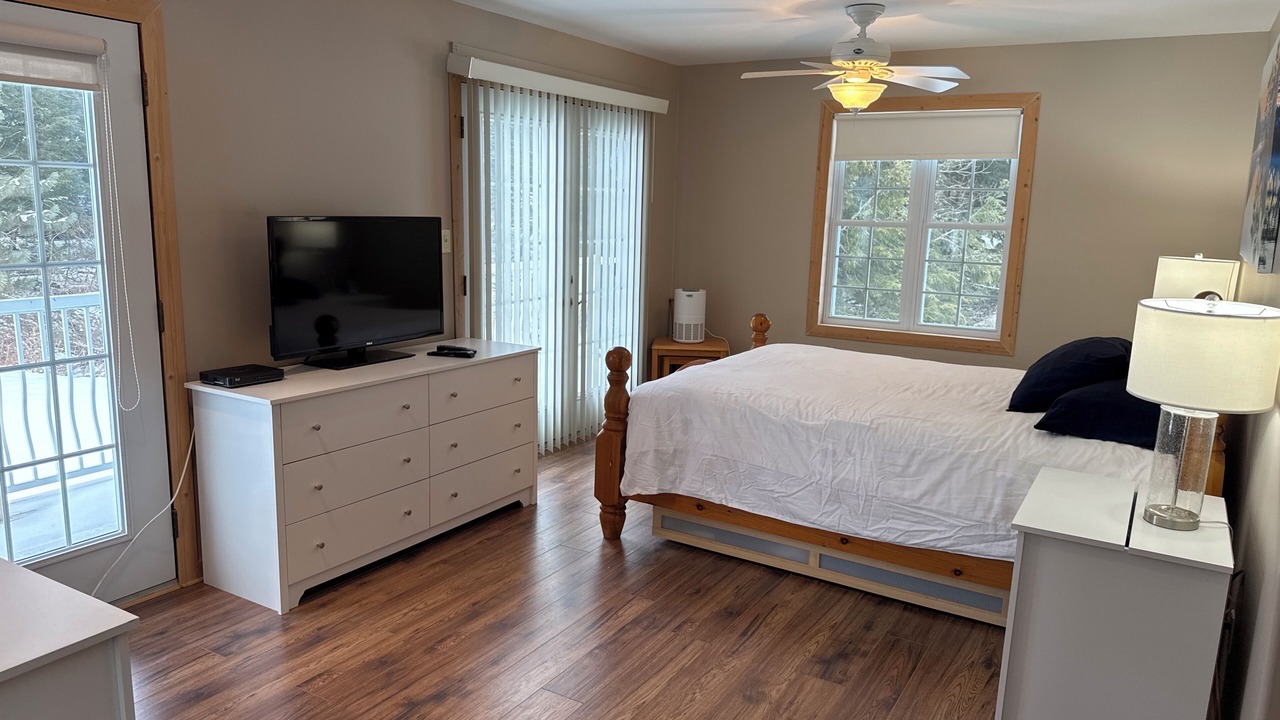 Photo of Bedroom in Port Loring