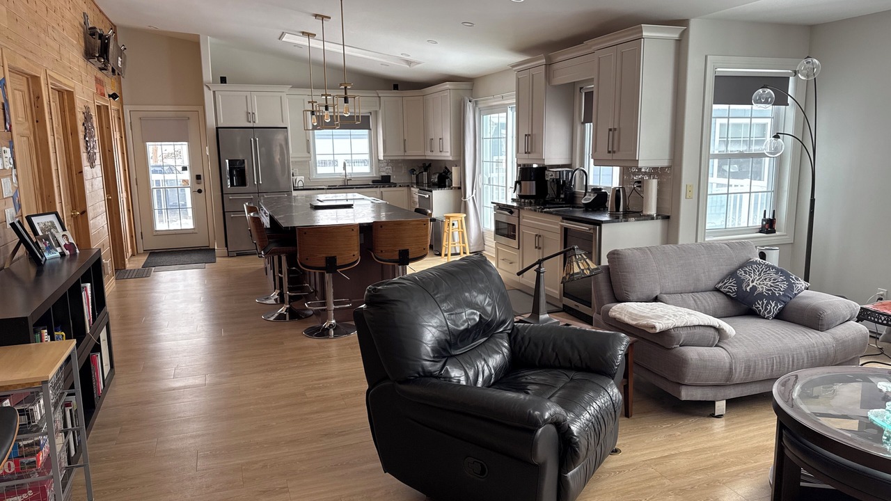 Photo of Livingroom in Port Loring