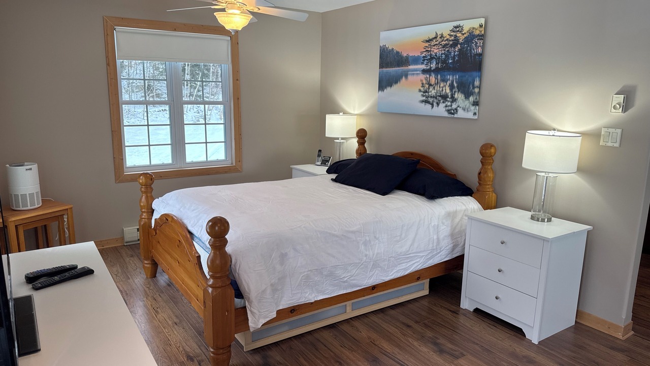 Photo of Bedroom in Port Loring