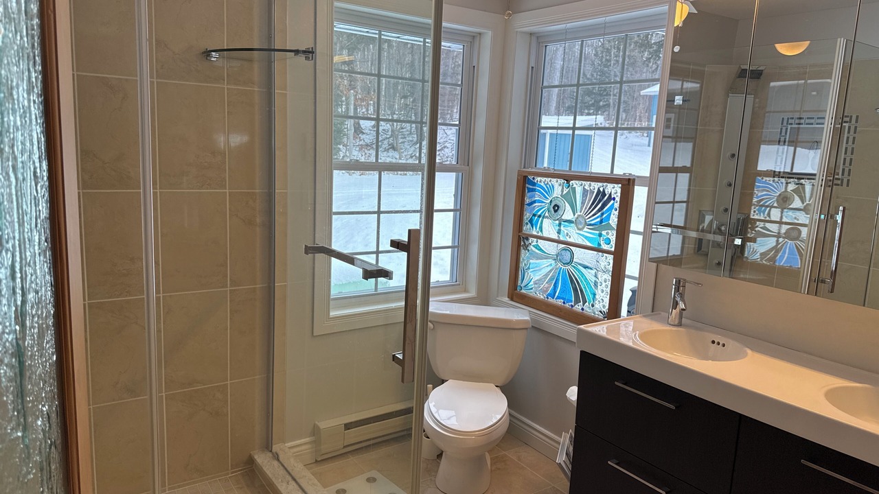 Photo of Bathroom in Port Loring