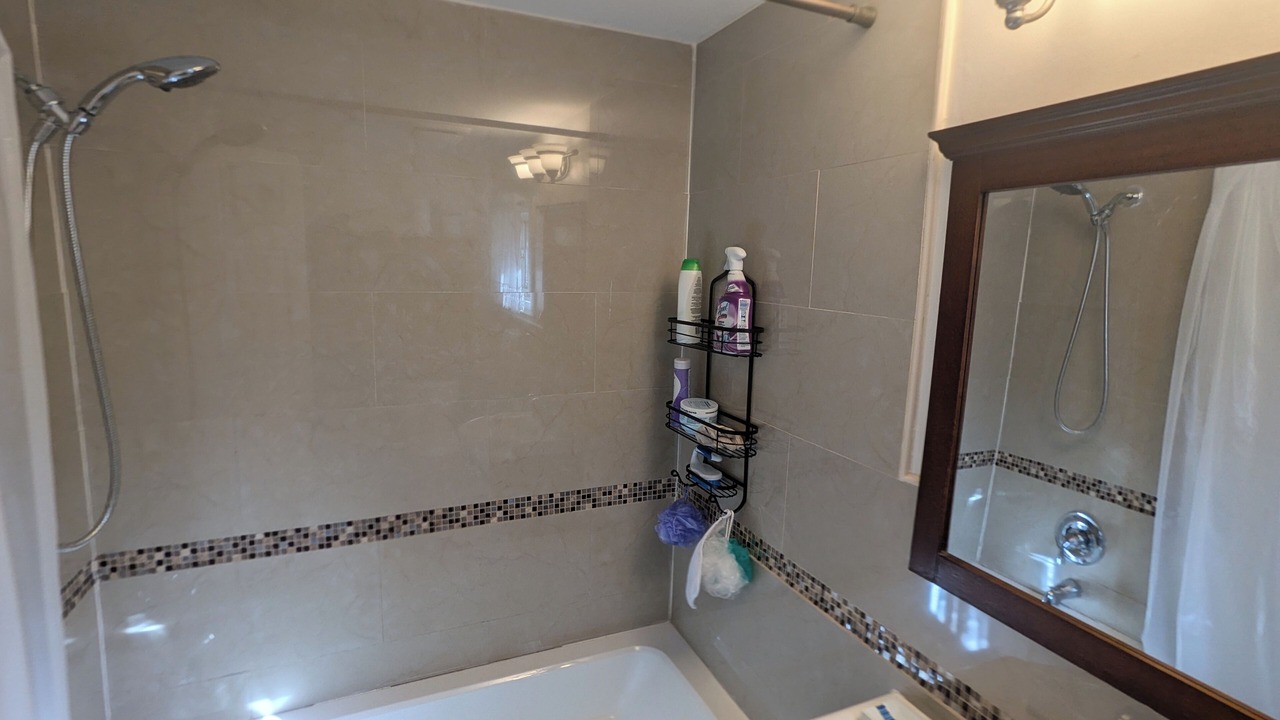 Photo of Bathroom in Bramalea