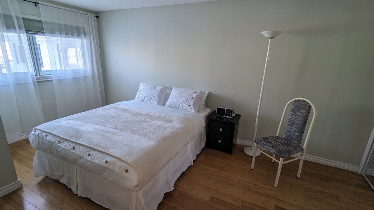 Photo of Bedroom in Bramalea
