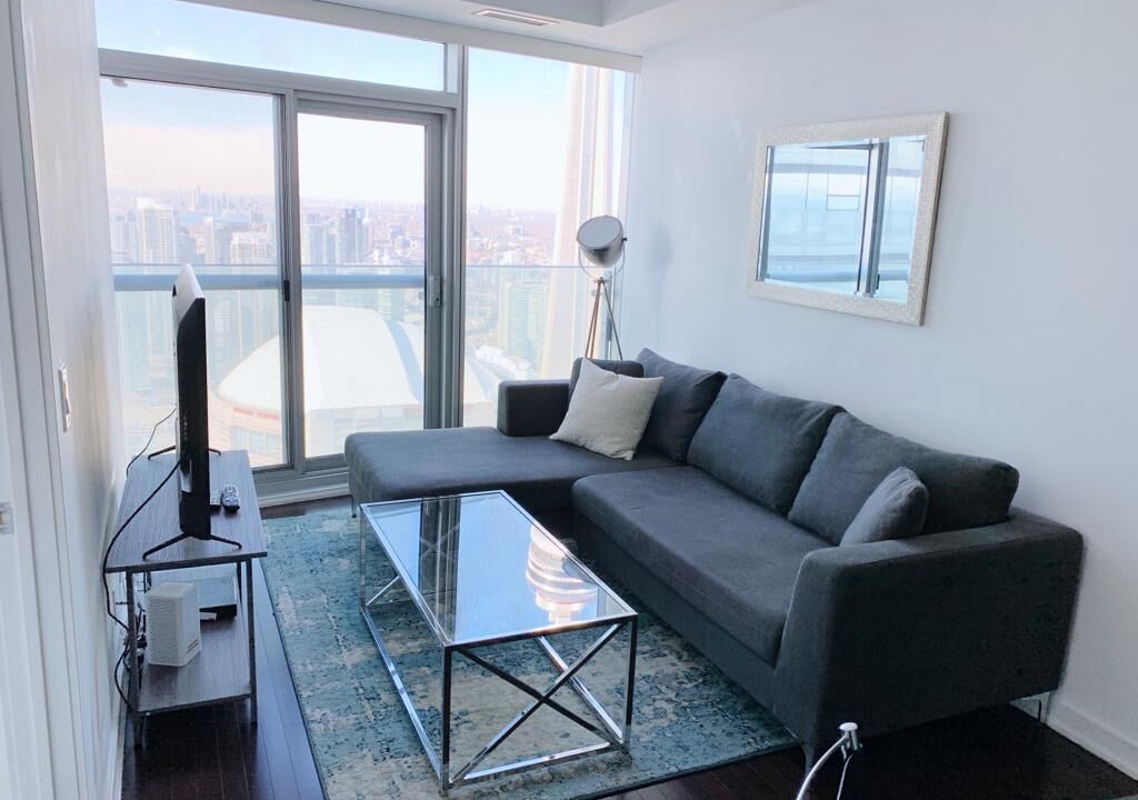 Photo of Livingroom in Toronto Entertainment District