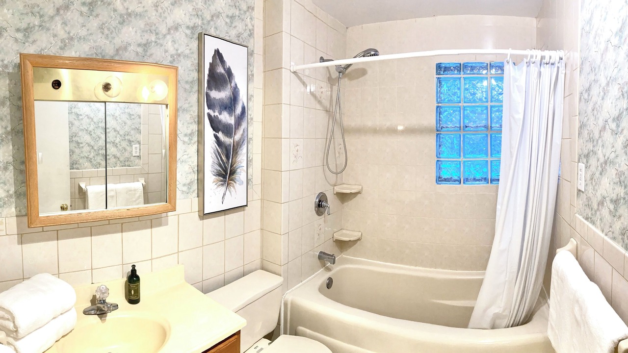 Photo of Bathroom in Sarnia