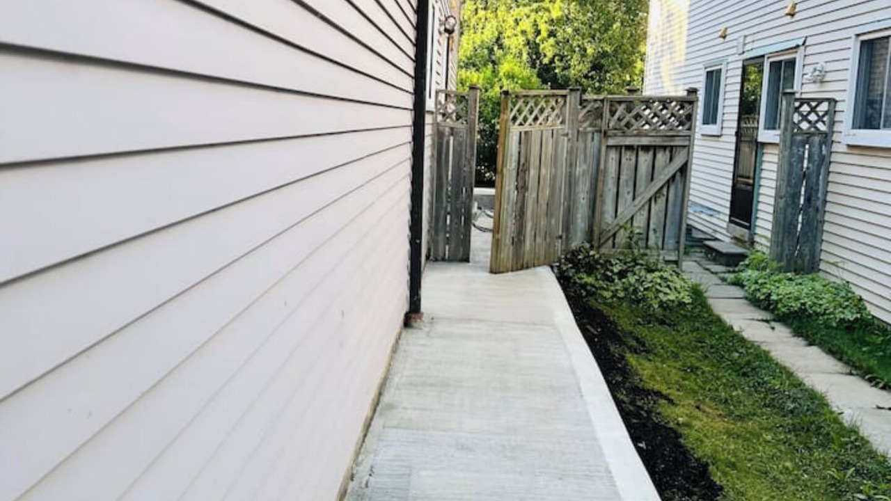 Photo of Outdoor in Thornhill