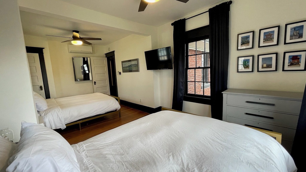 Photo of Bedroom in Waverly Beach