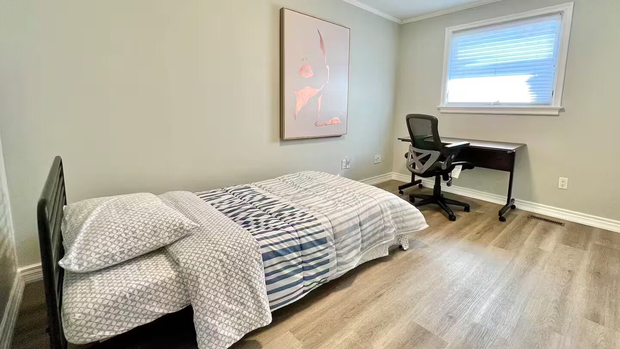Photo of Bedroom in Oakville