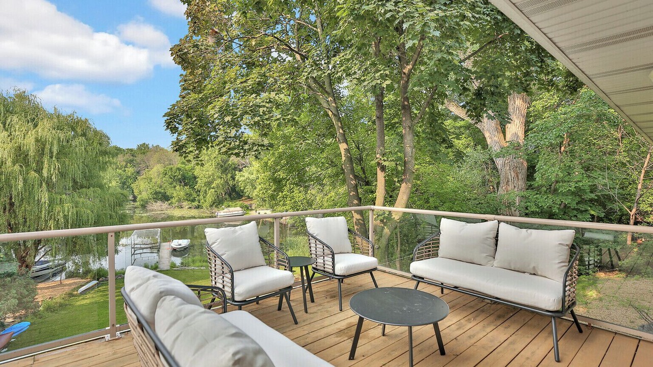 Photo of Patio Balcony in Burnsville