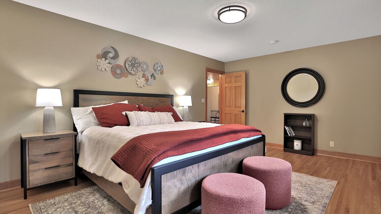 Photo of Bedroom in Burnsville