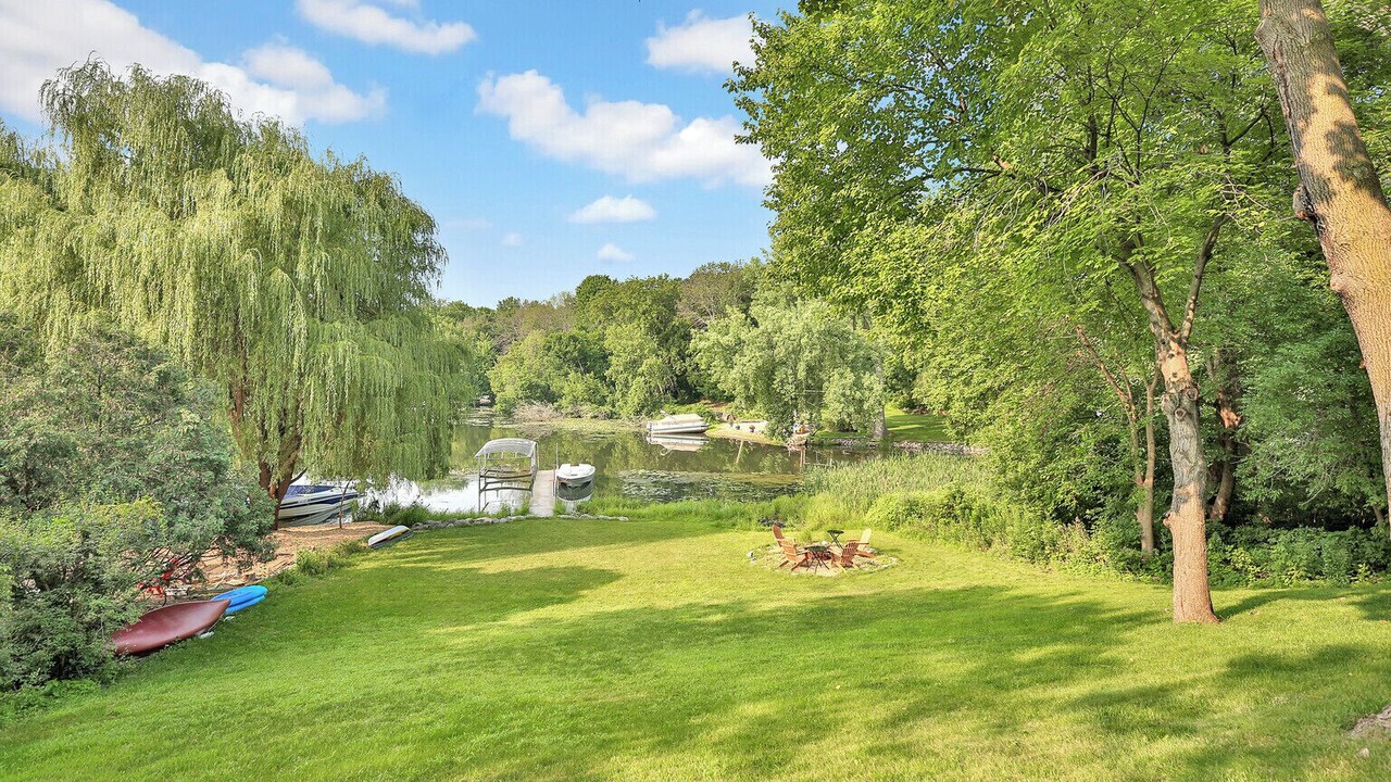 Photo of Outdoor in Burnsville