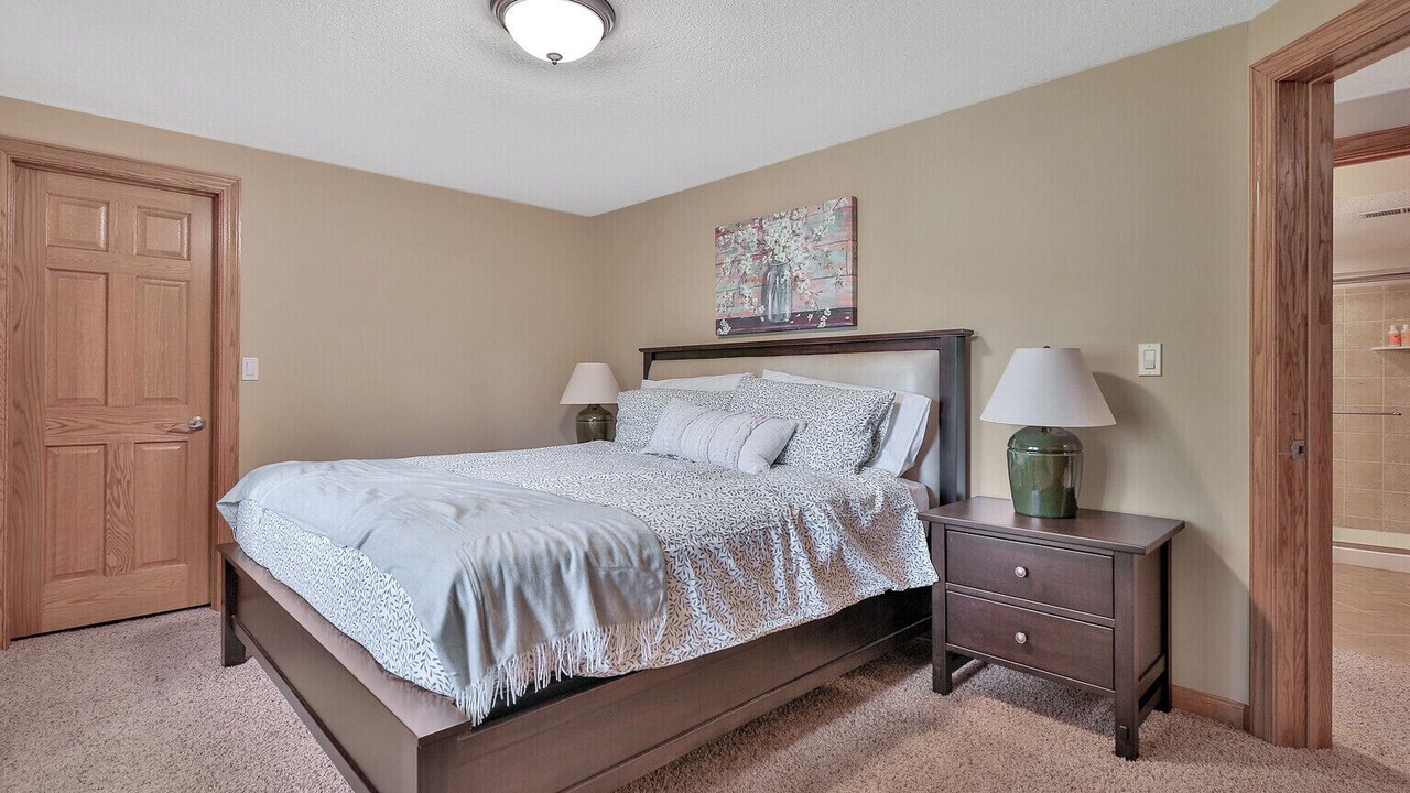 Photo of Bedroom in Burnsville