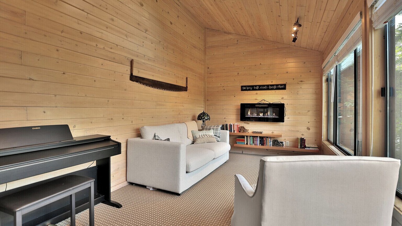 Photo of Livingroom in Burnsville