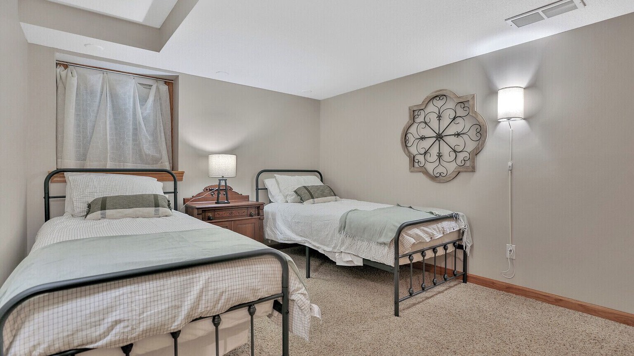 Photo of Bedroom in Burnsville