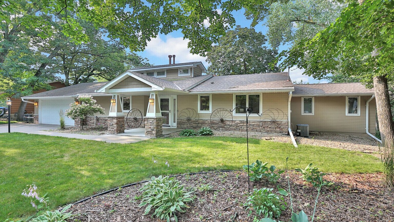 Photo of Outdoor in Burnsville