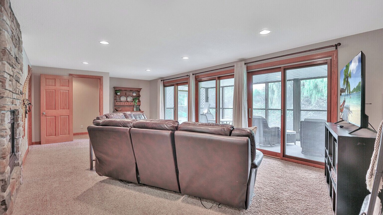 Photo of Livingroom in Burnsville