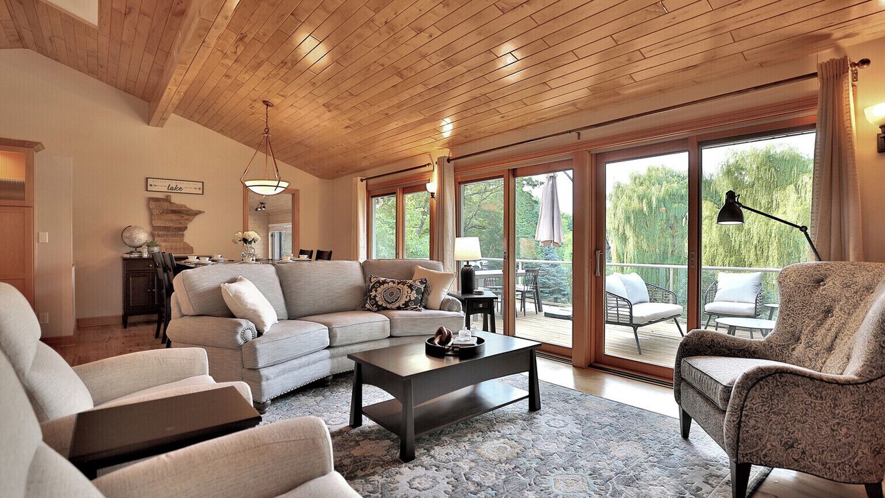 Photo of Livingroom in Burnsville