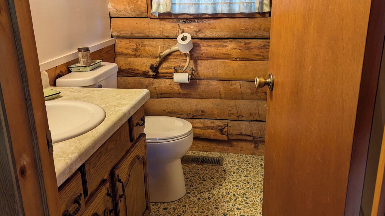 Photo of Bathroom in Remer
