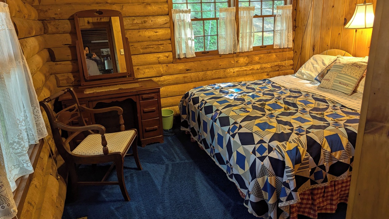 Photo of Bedroom in Remer