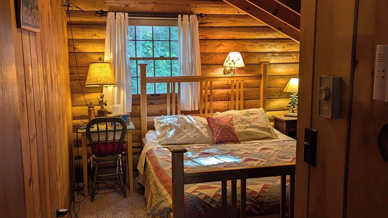 Photo of Bedroom in Remer