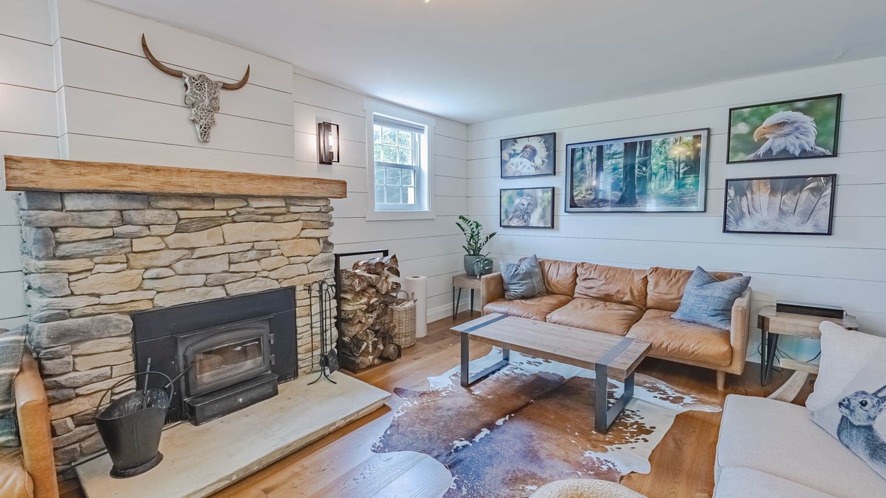 Photo of Bedroom in Sharbot Lake
