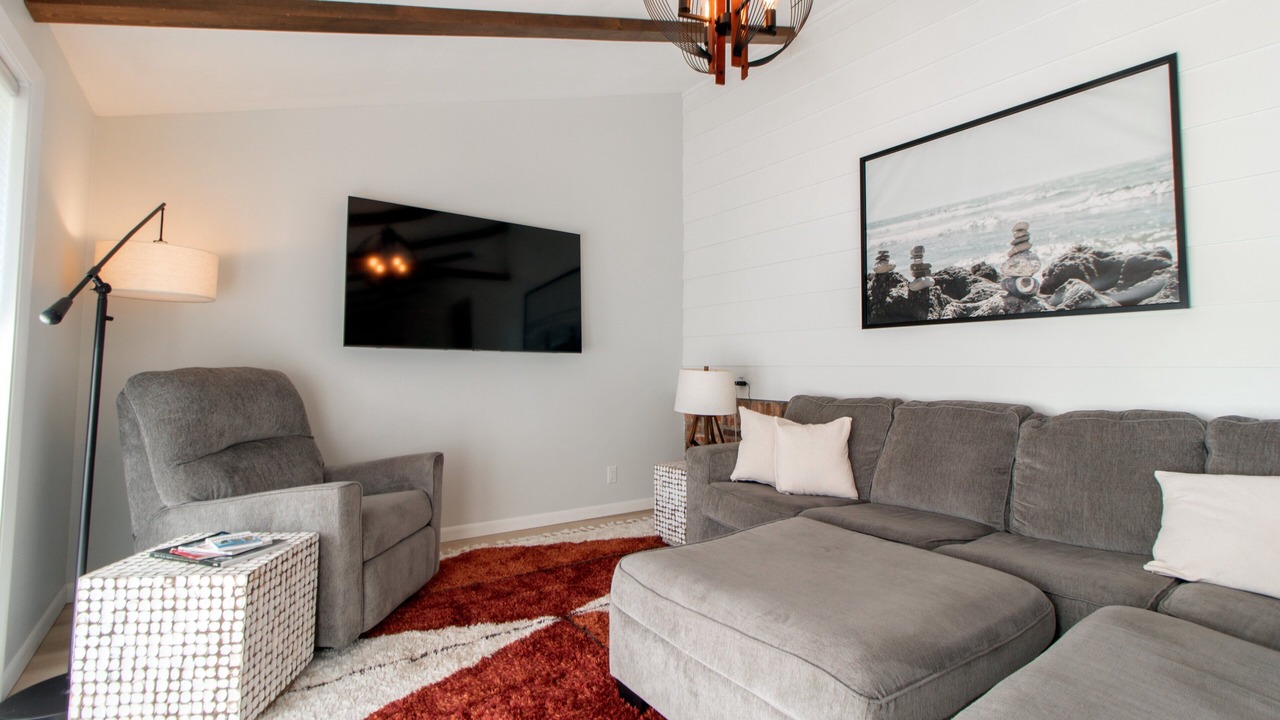Photo of Livingroom in Two Harbors