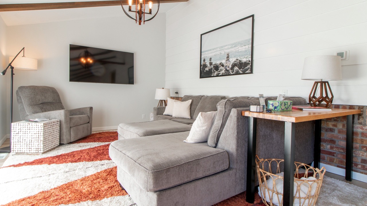 Photo of Livingroom in Two Harbors