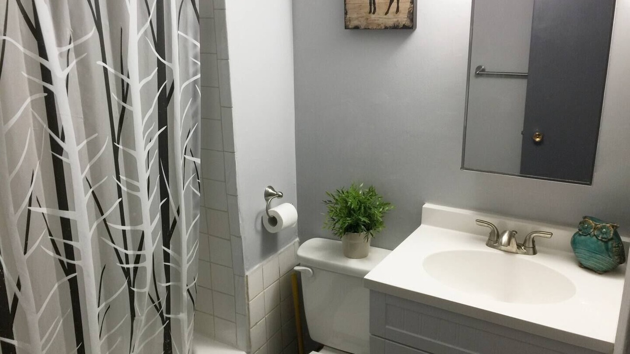 Photo of Bathroom in Riverdale