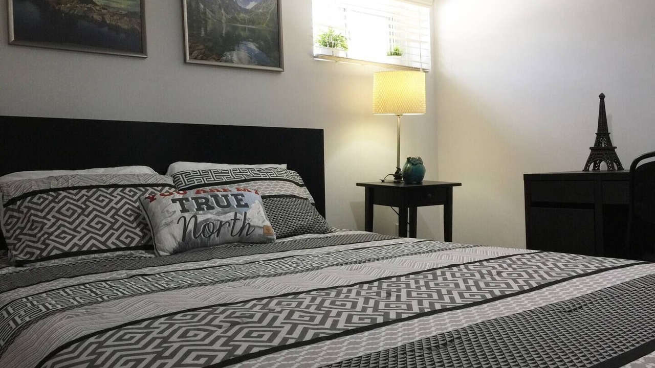 Photo of Bedroom in Riverdale